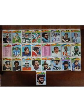 1977 Topps Football cards.